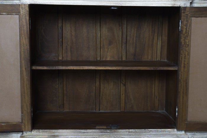 ОГЛЕДАЛЕН БЮФТ 