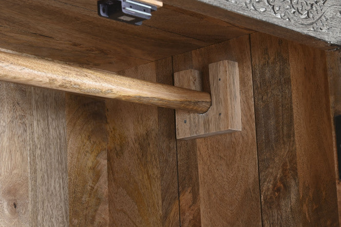 РЕЗБЕН СИВ ГАРДЕРОФ