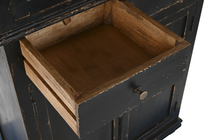 ВИТРИНА МАНГО ЧЕРНО ОТСТАРЯЛО