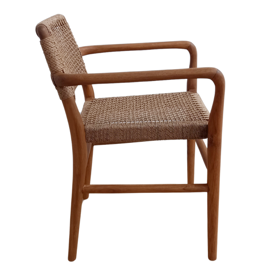 Трапезен стол с подлакътник Нина