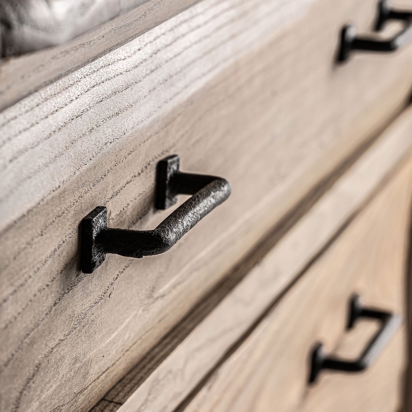 BRIXTON CHEST OF DRAWERS