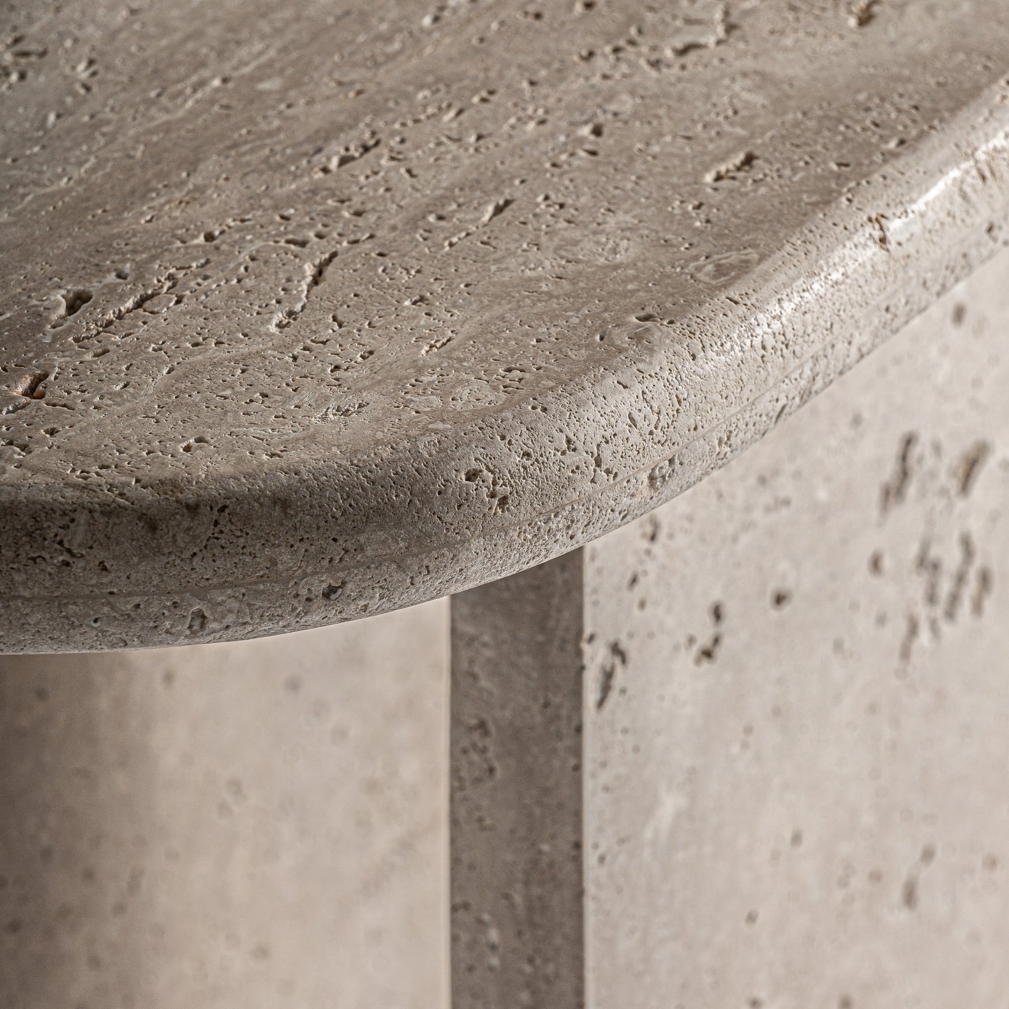 КОНЗОЛНА МАСА CLARE