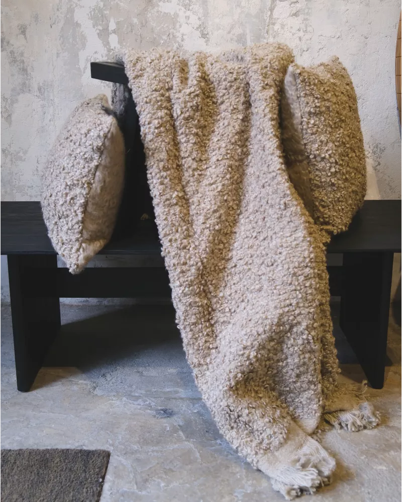 КАЛЪФ ЗА ВЪЗГЛАВНИЦА DHANA