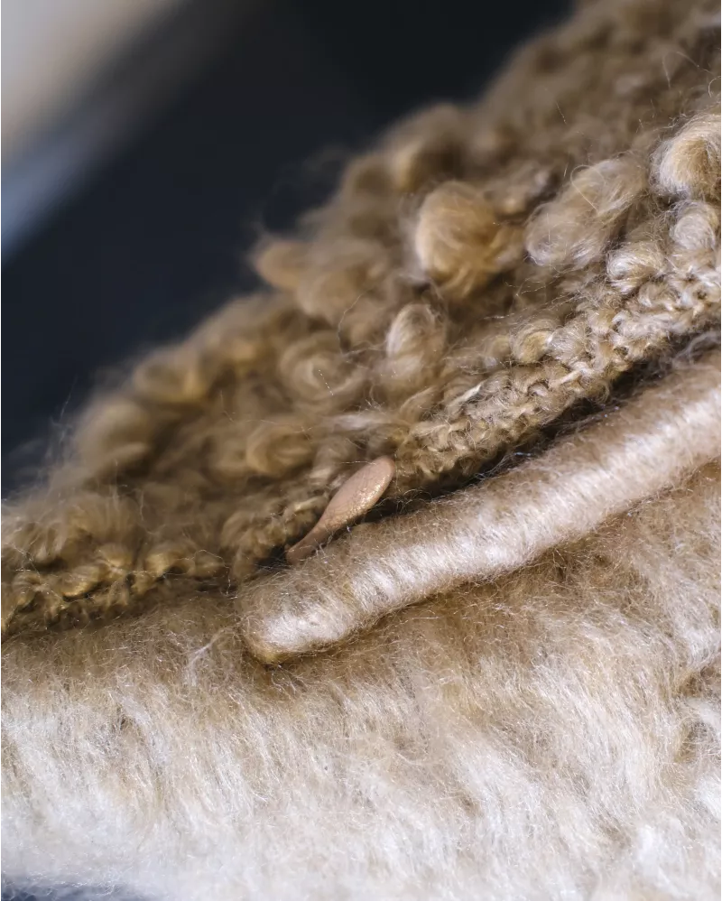 КАЛЪФ ЗА ВЪЗГЛАВНИЦА DHANA