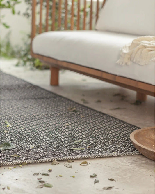 ВЪНШЕН КИЛИМ КАЛАПЕТ