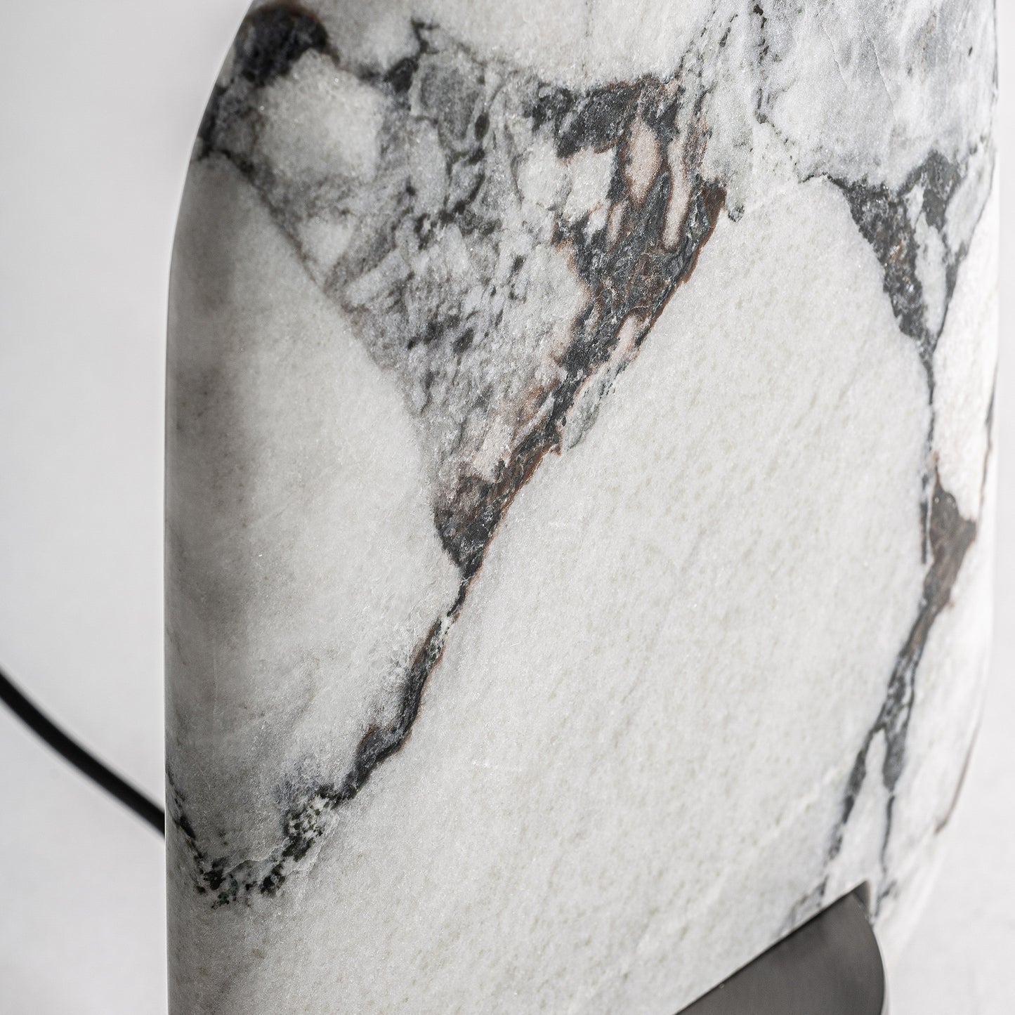 Настолна лампа DILASH