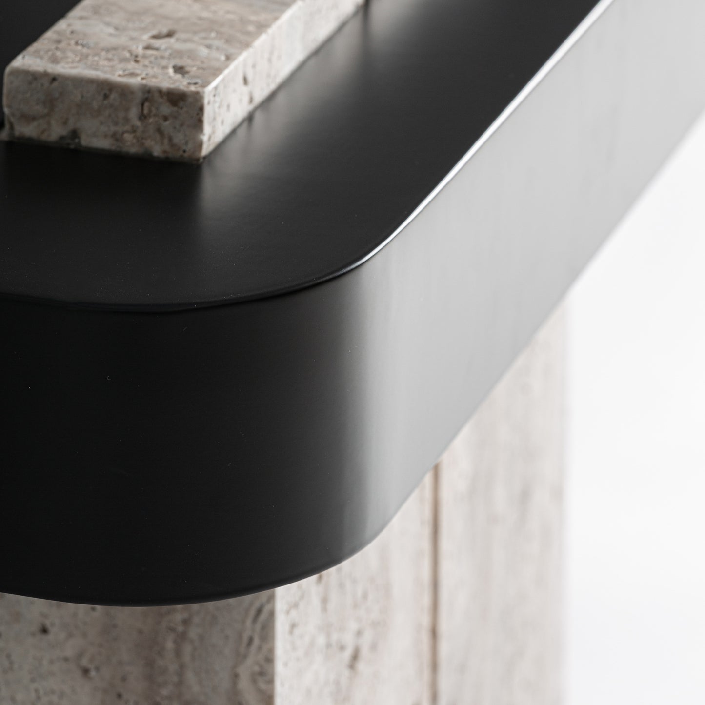 KIRA TABLE LAMP