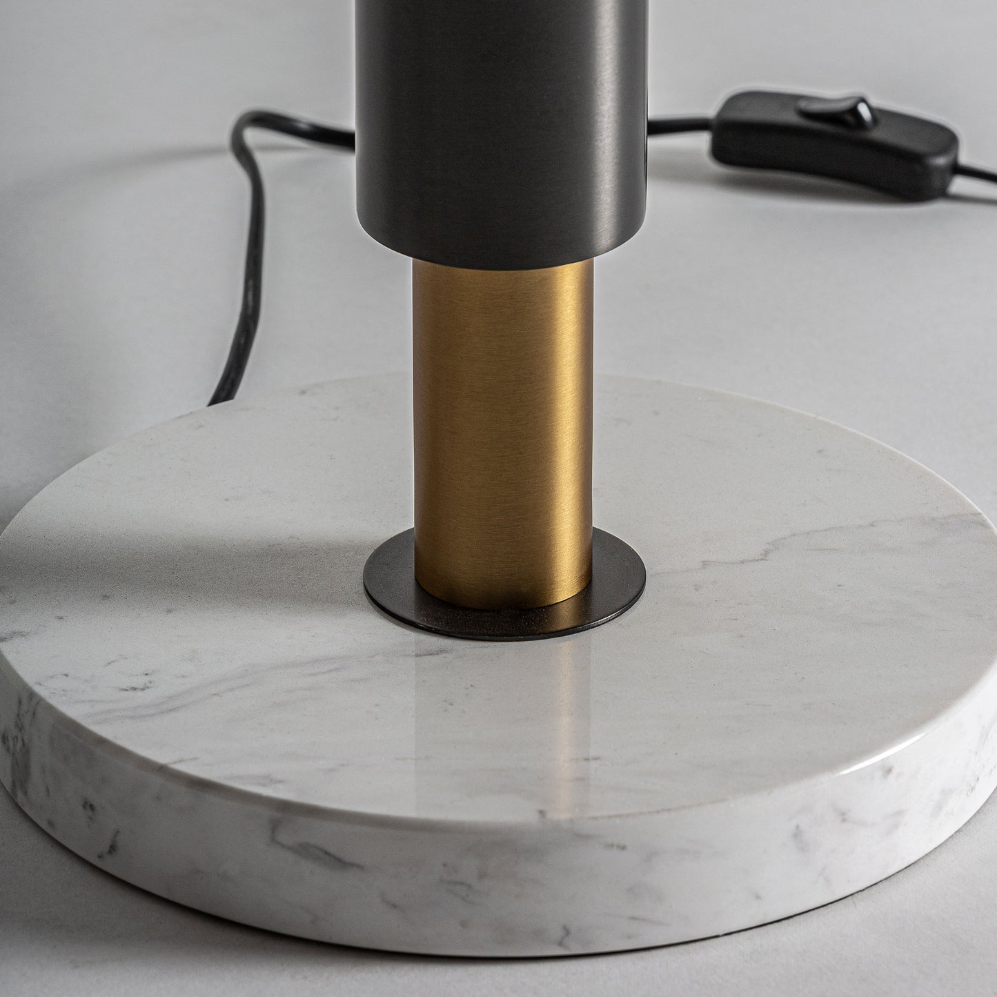 Настолна лампа STATERA