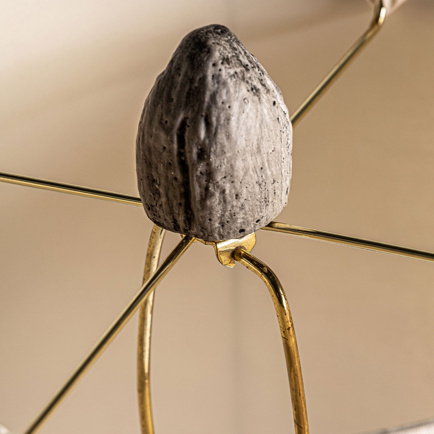 НАСТОЛНА ЛАМПА ОТ СМОЛА