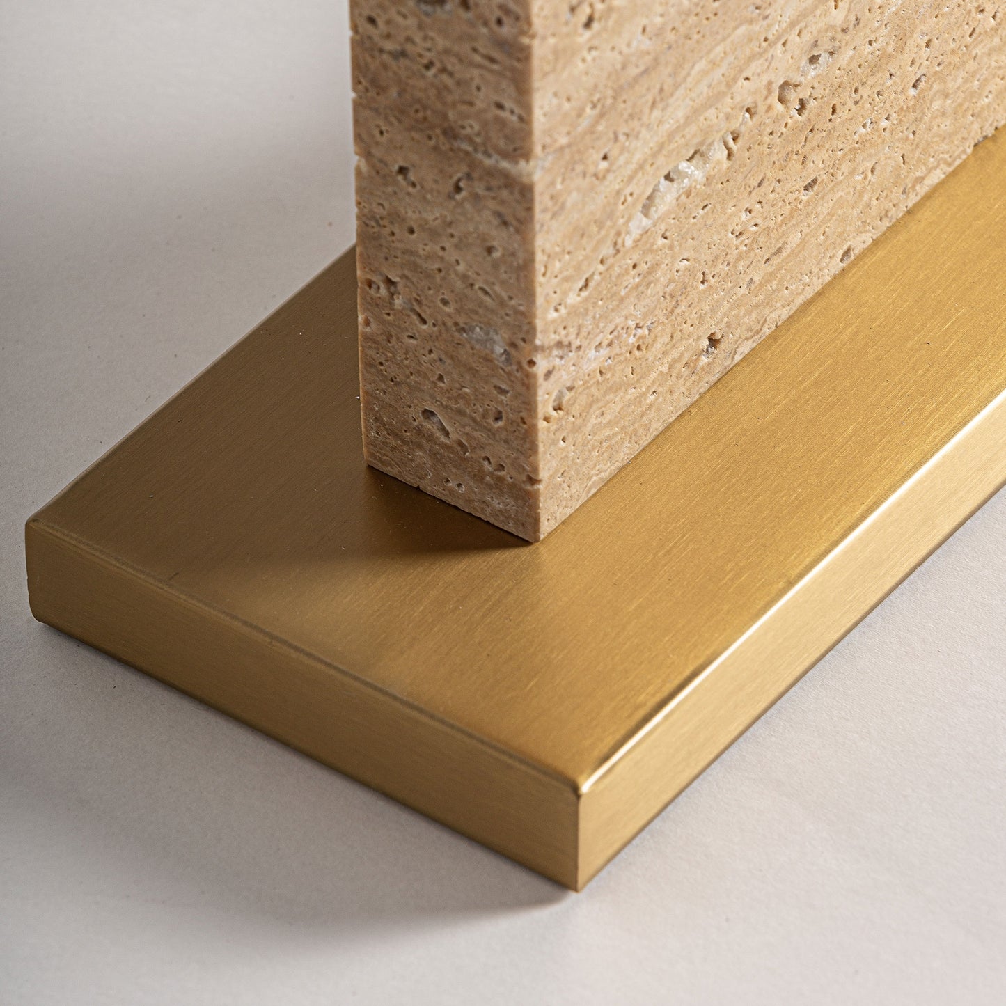 НАСТОЛНА ЛАМПА