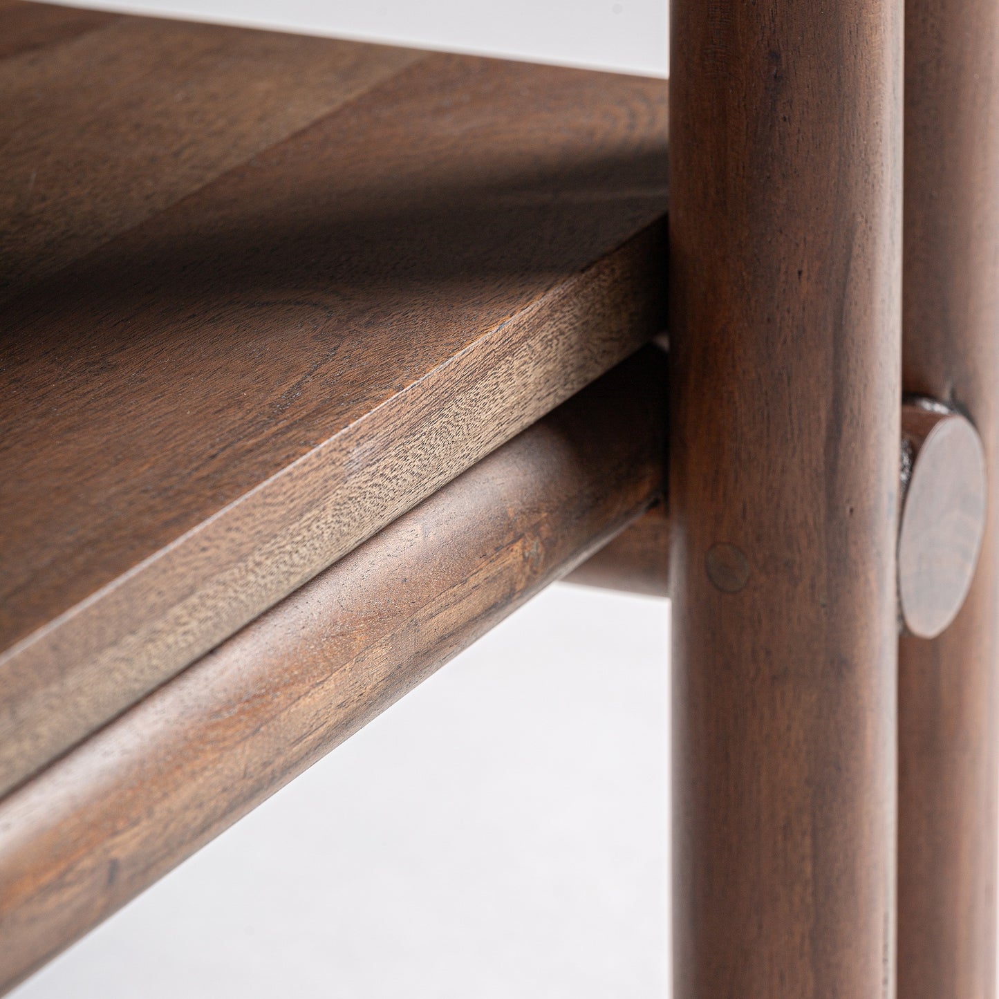 КНИЖНА ЕТАЖЕРА ХАМБИ