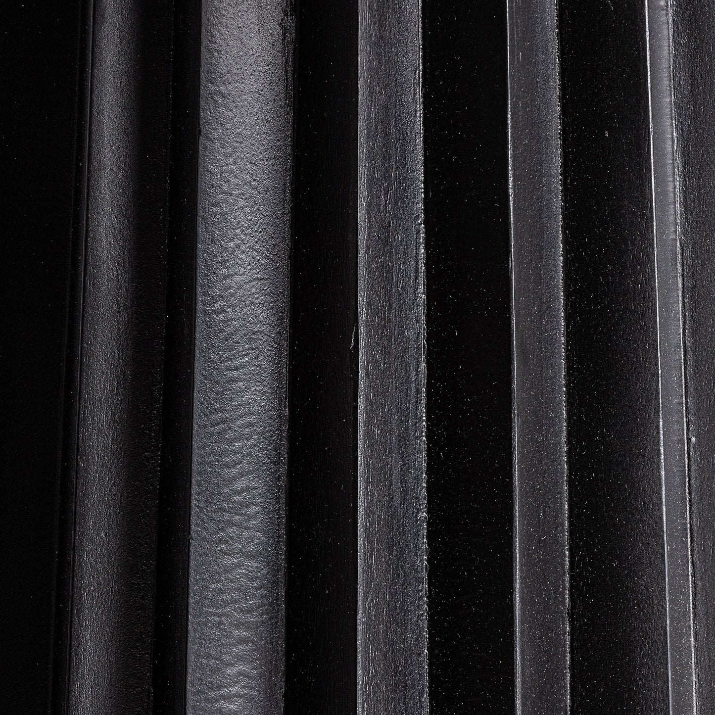 БАР МАСА ОТ МАНГОВО ДЪРВО PLISSÉ 