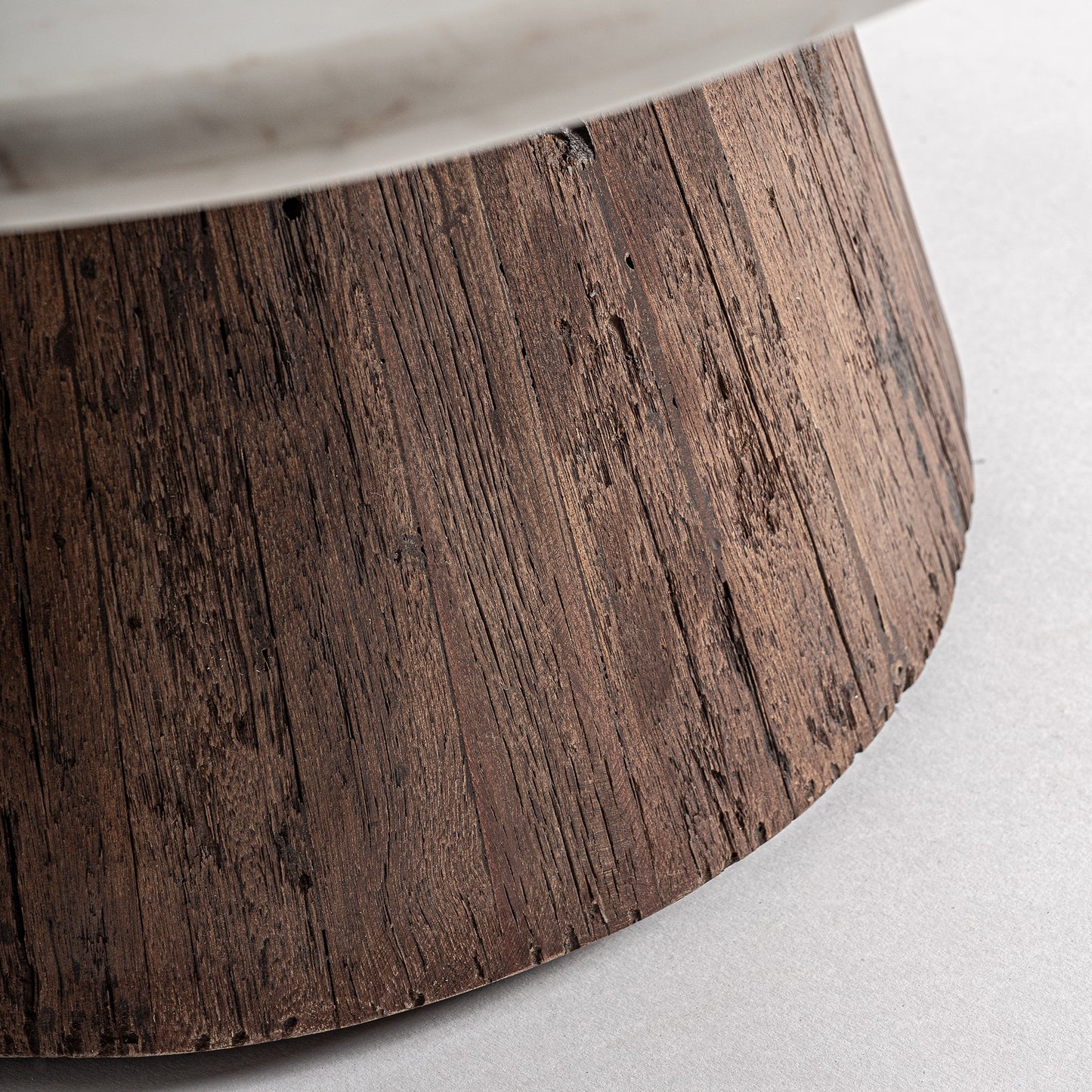 Трапезна маса Скоруп