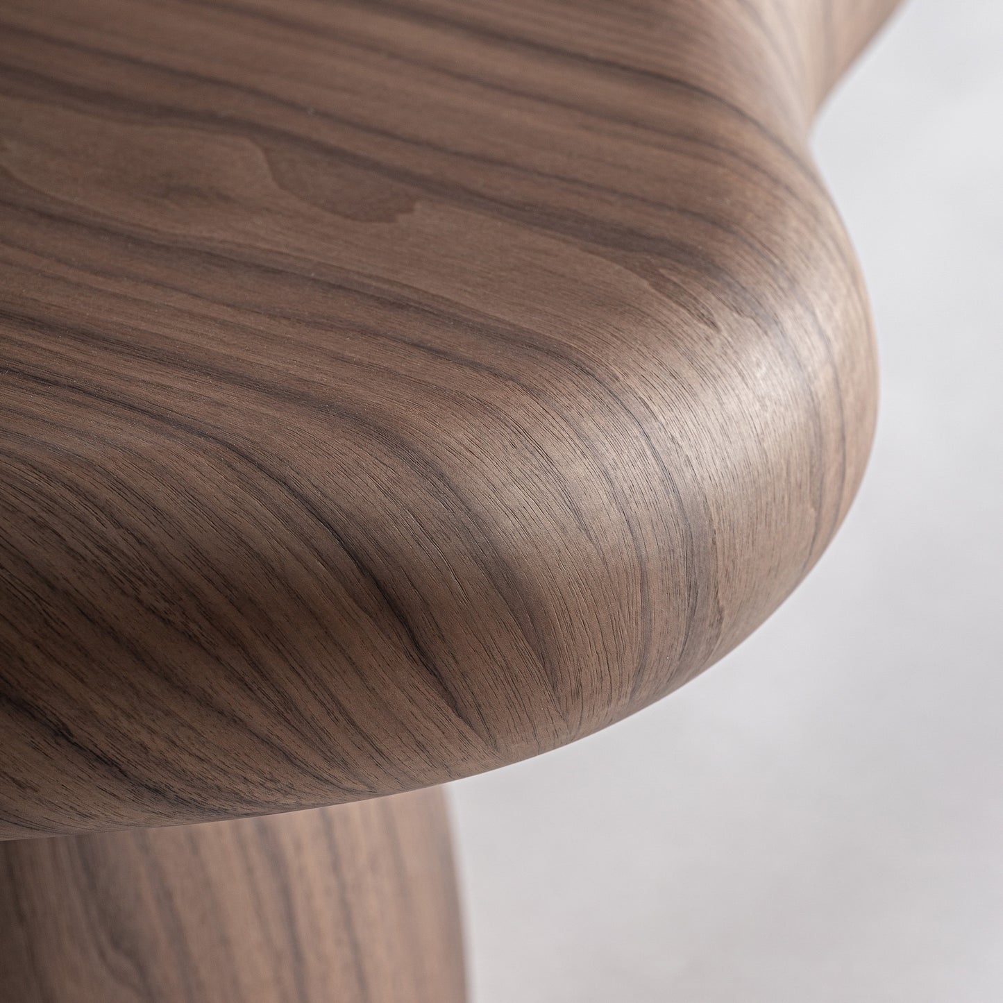 GENEIKEN COFFEE TABLE