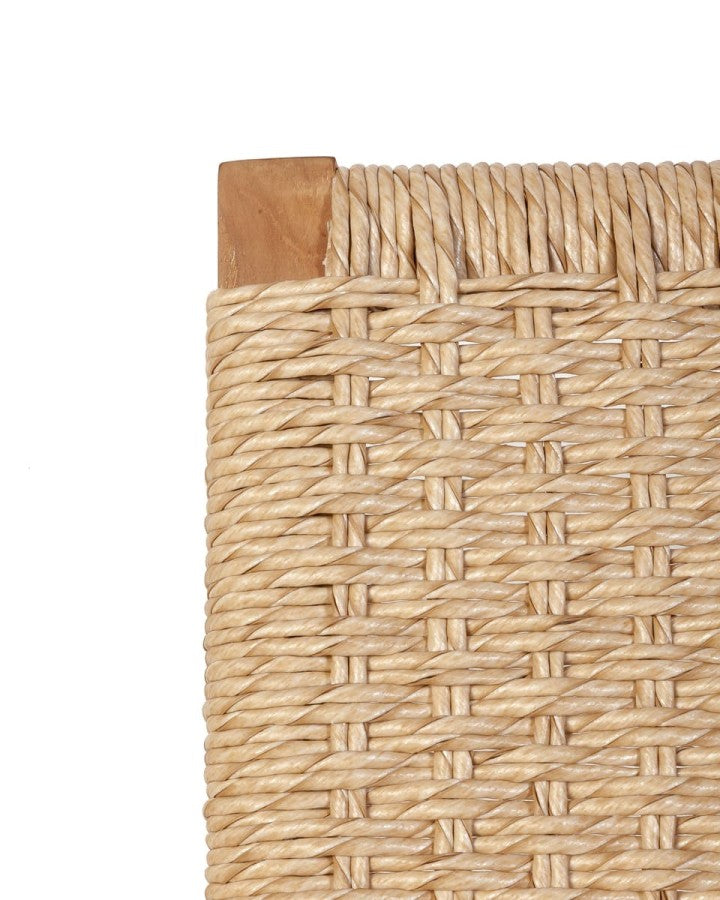 СИСИ ВЪНШЕН ЛАУНЖ