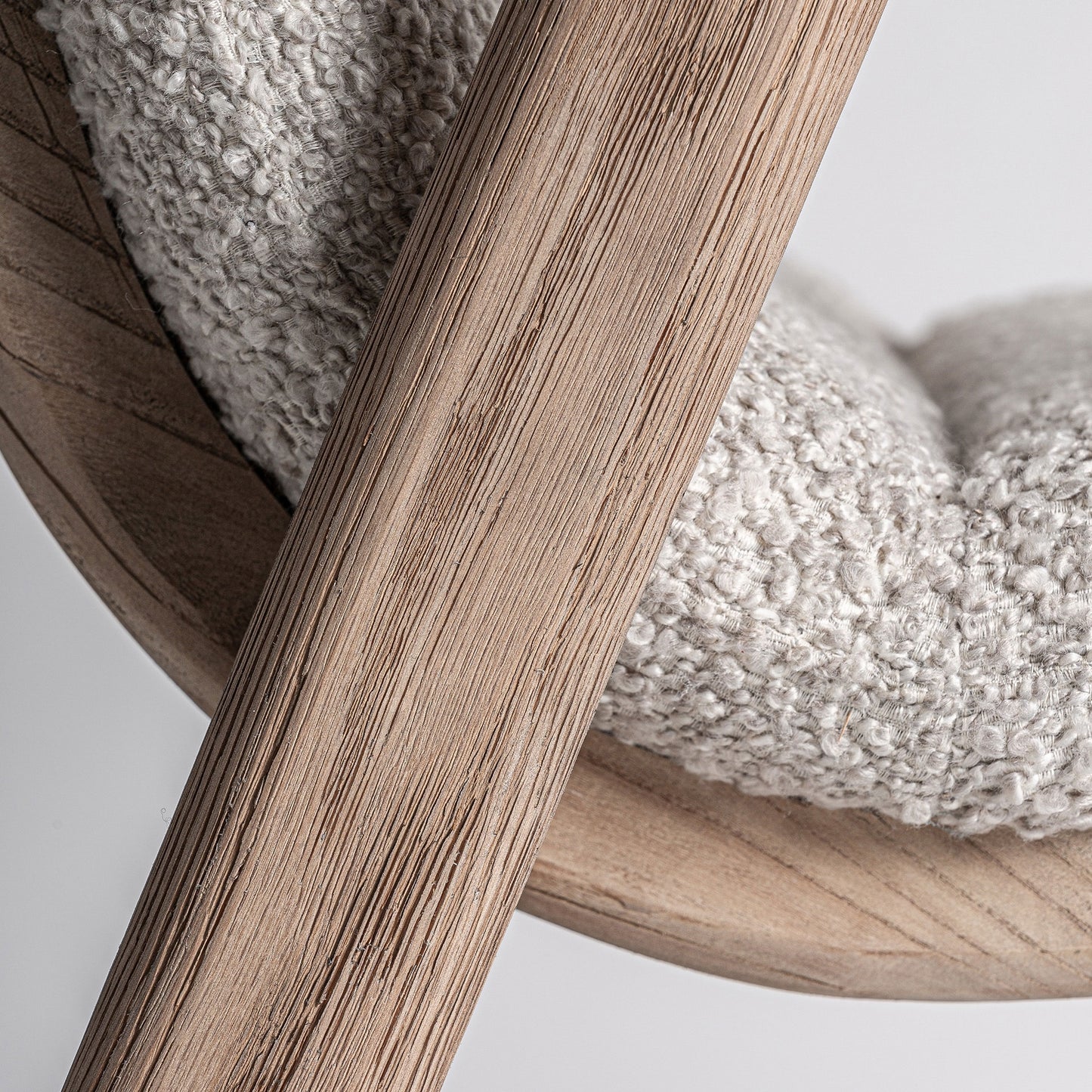 ЖАКАРДОВ СТОЛ