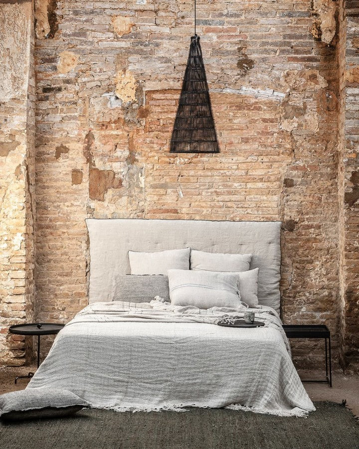 ПОМОЩНА МАСА MIBA ЧЕРНА 