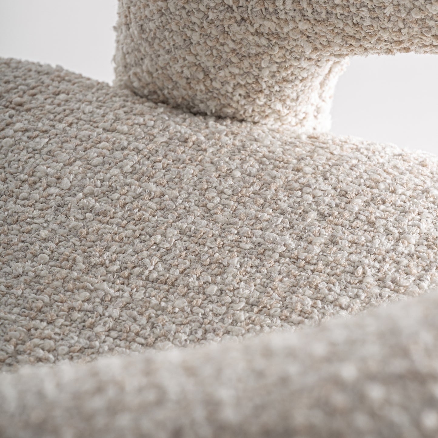 BESNE CHAIR