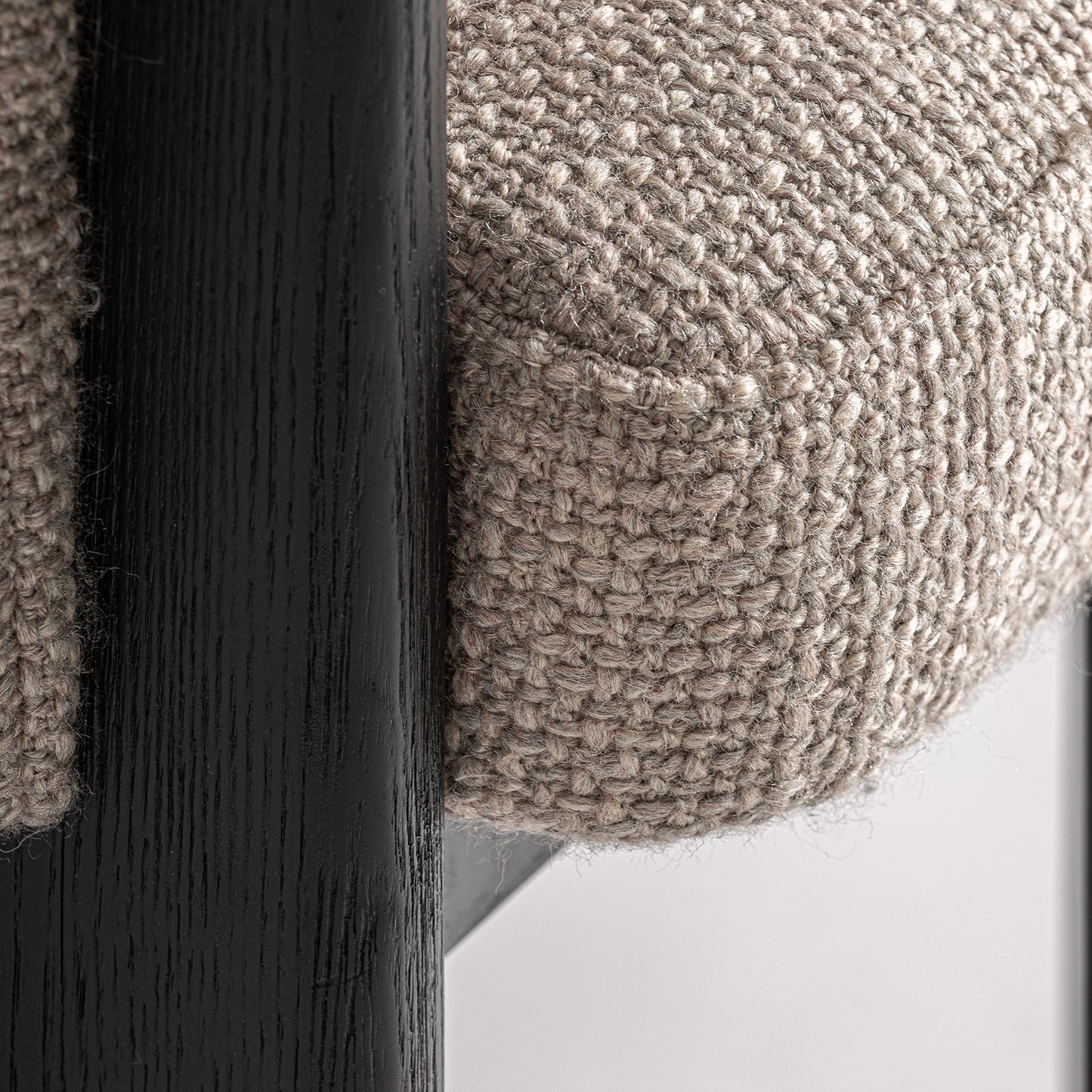 КЛУНИ ЧЕЙЪР