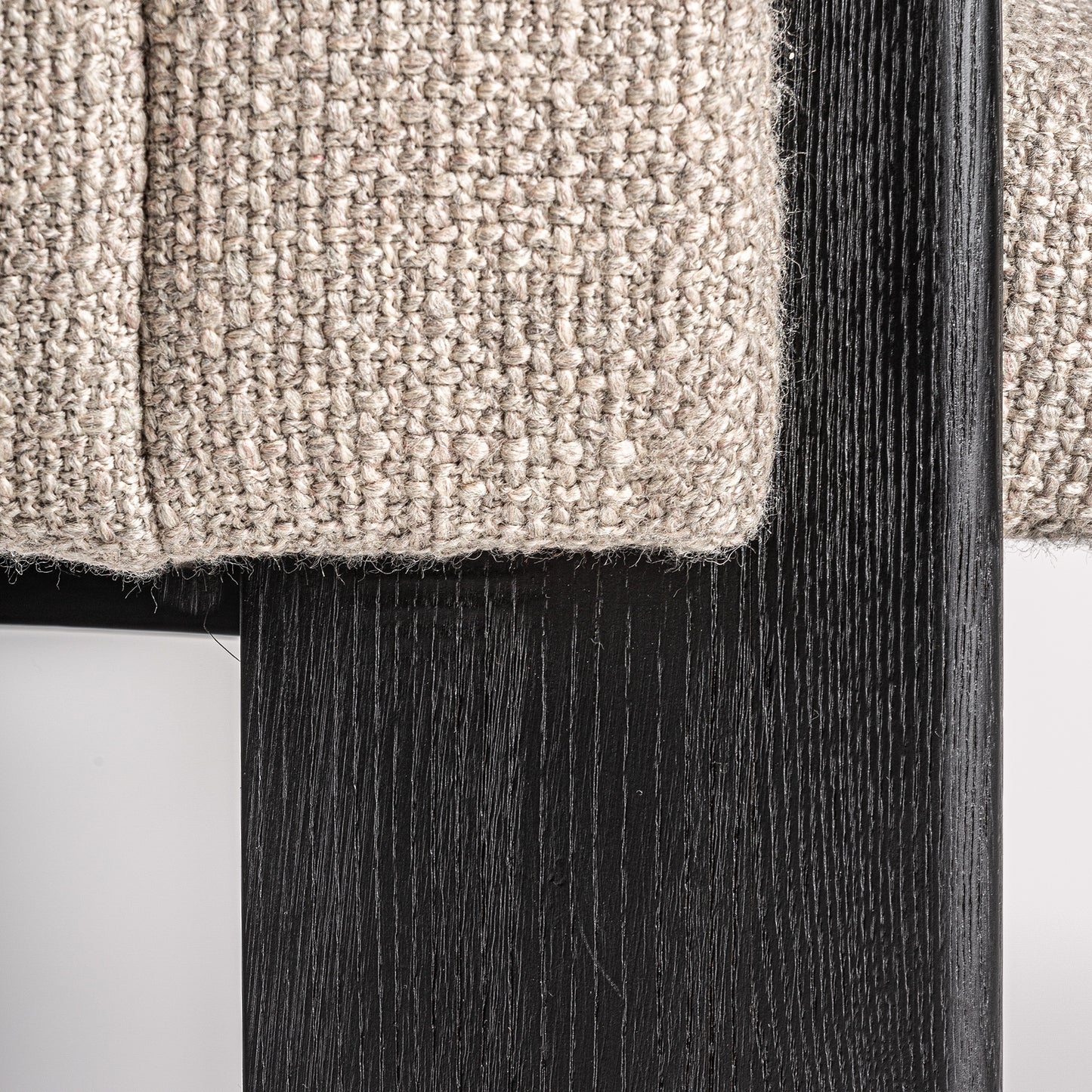 КЛУНИ ЧЕЙЪР