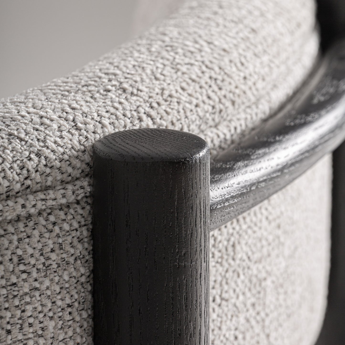 SINDHU ARMCHAIR