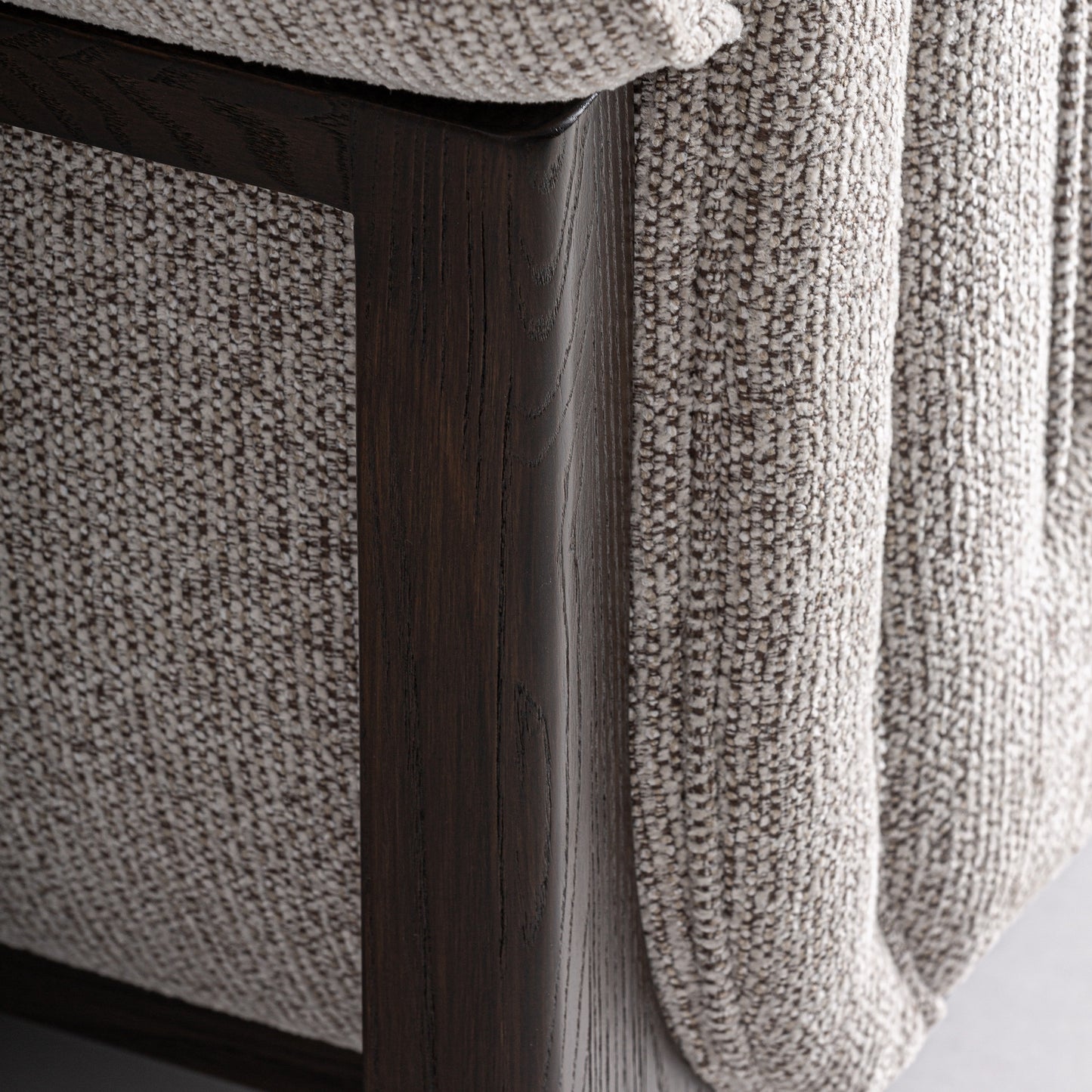 IPSWICH SOFA 250cm