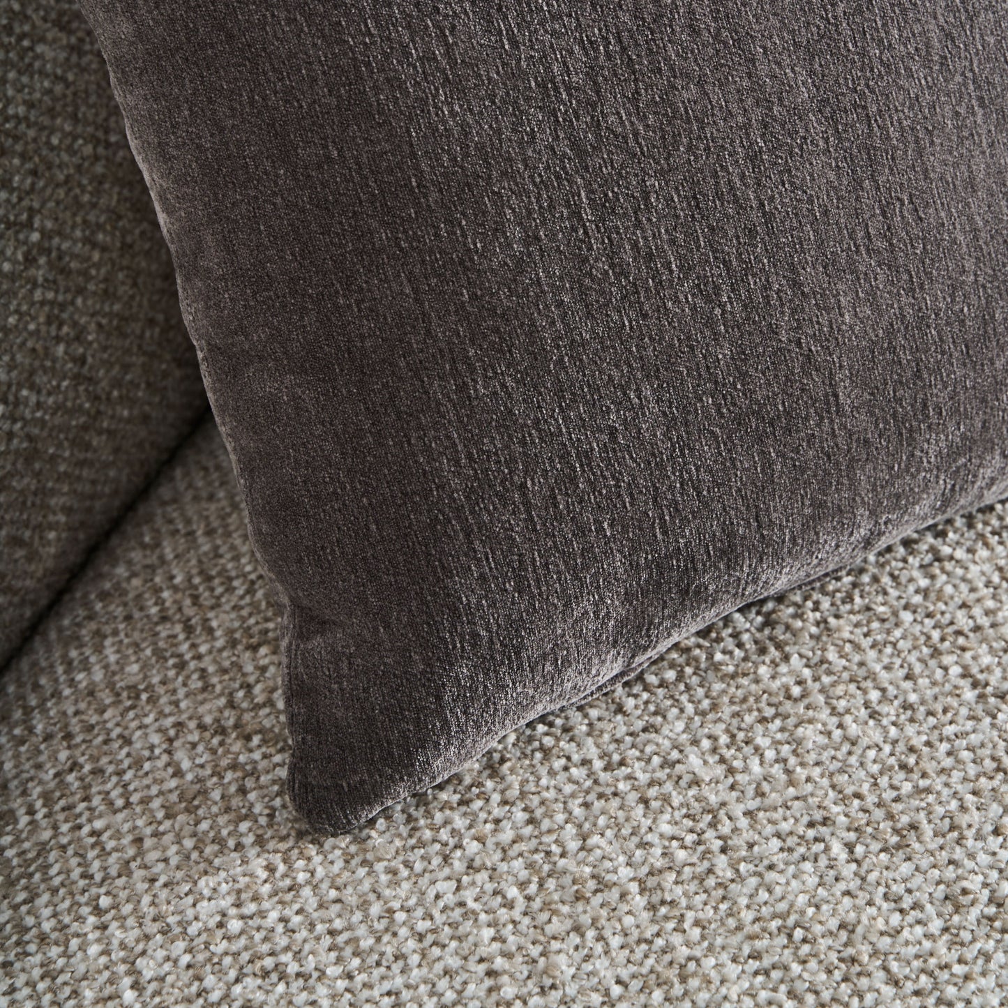 IZERNORE SOFA