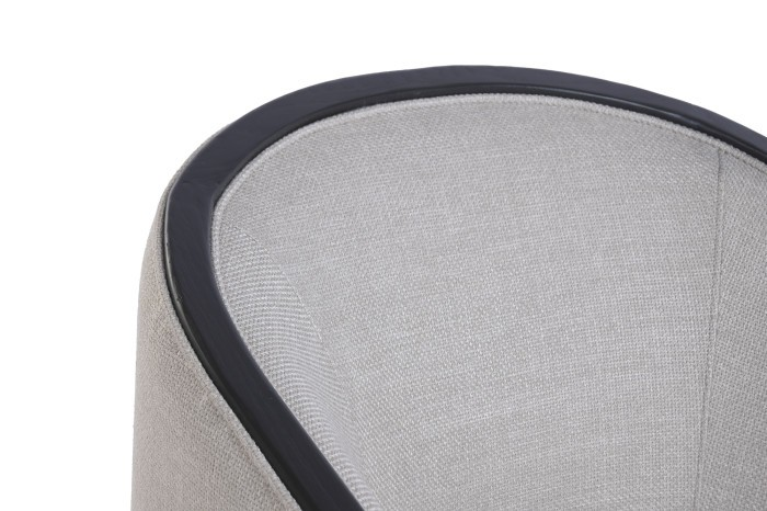 ELEGANT ARMCHAIR