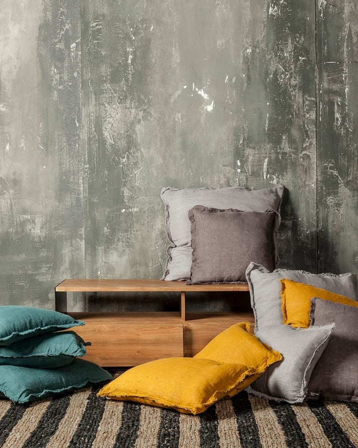 ШКАФ ЗА ТЕЛЕВИЗОР GEOX ОТ ТИКОВО ДЪРВО