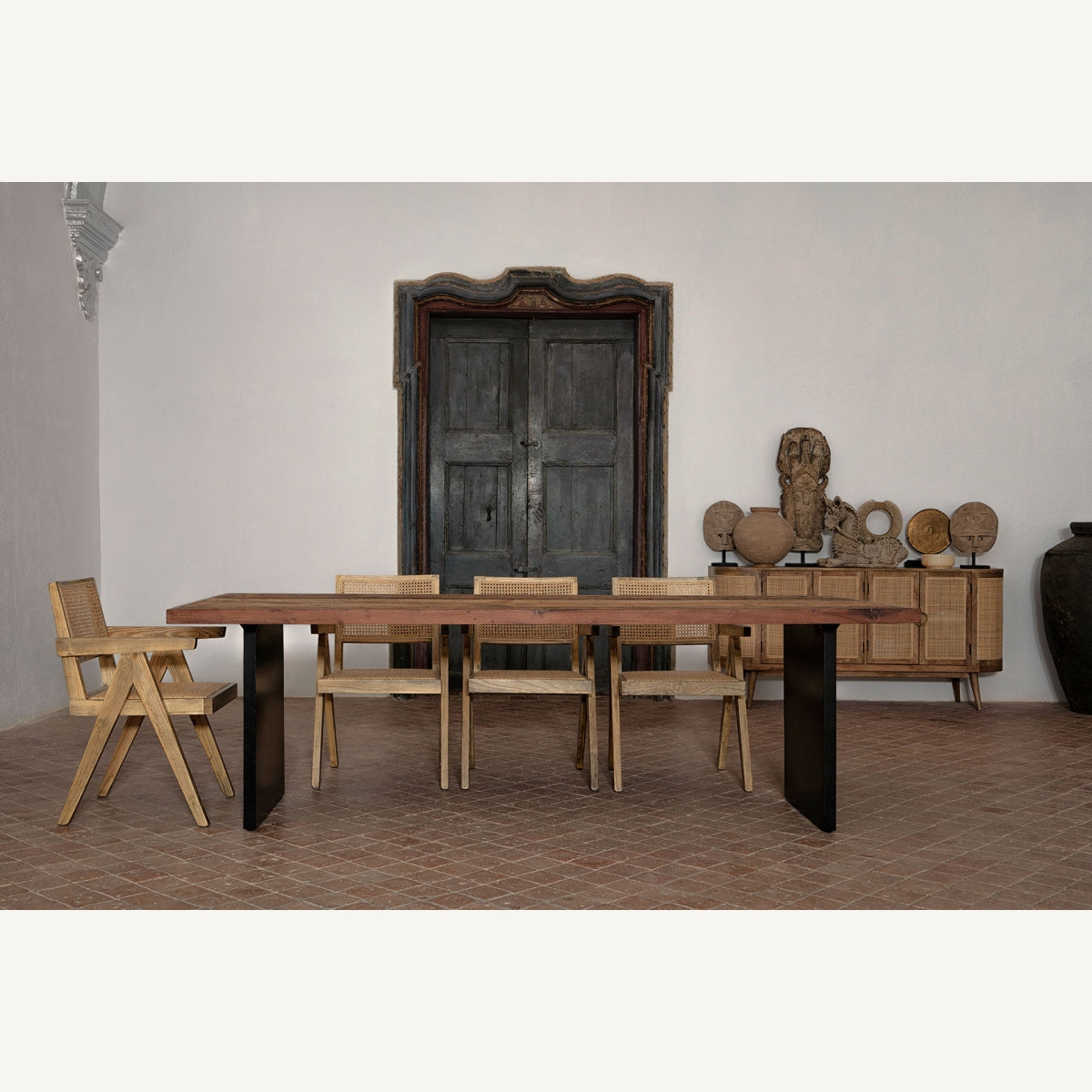 ТРАПЕЗАРНА МАСА UZOR 250 см