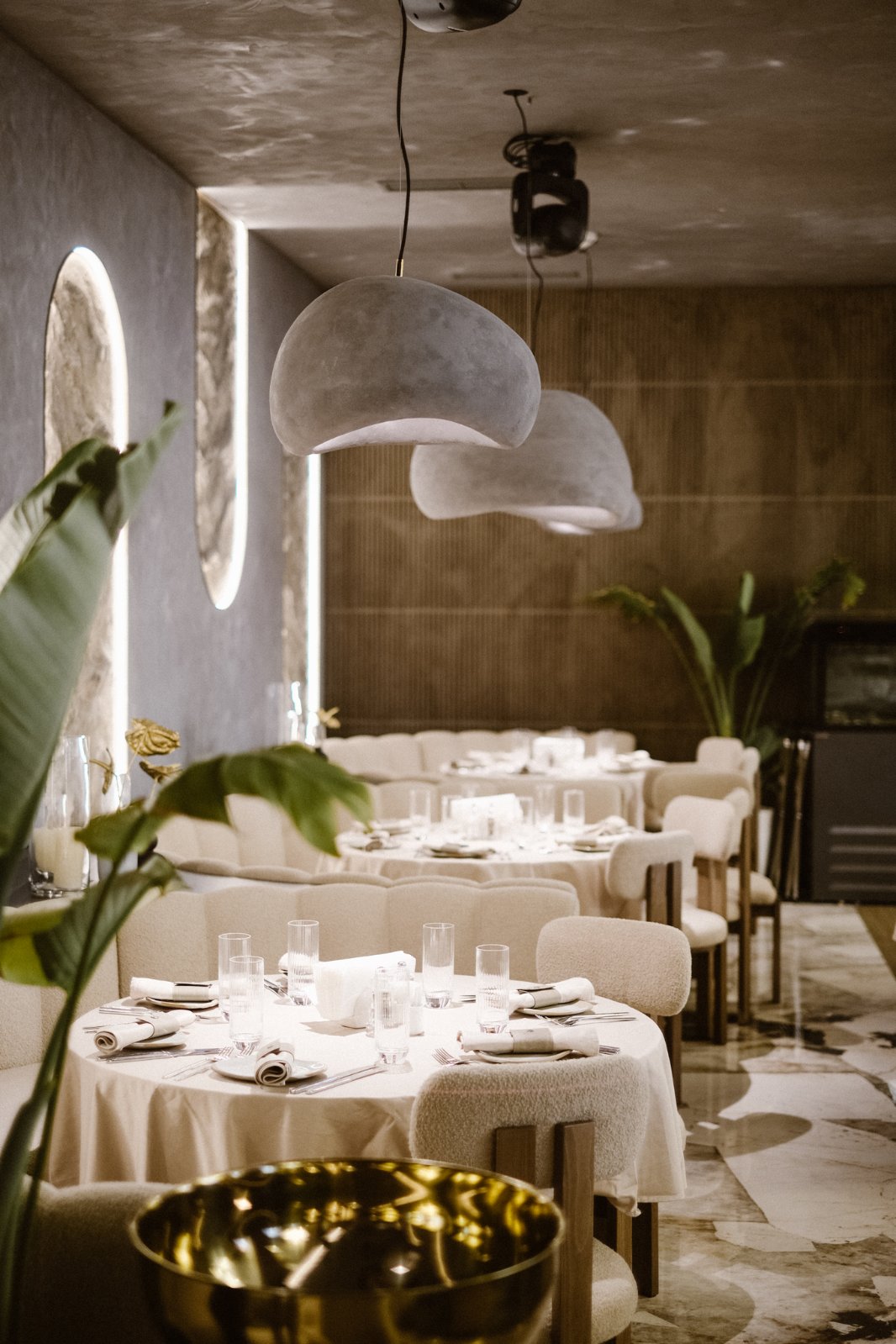 СКЛУПТУРНО ОСВЕТЛЕНИЕ