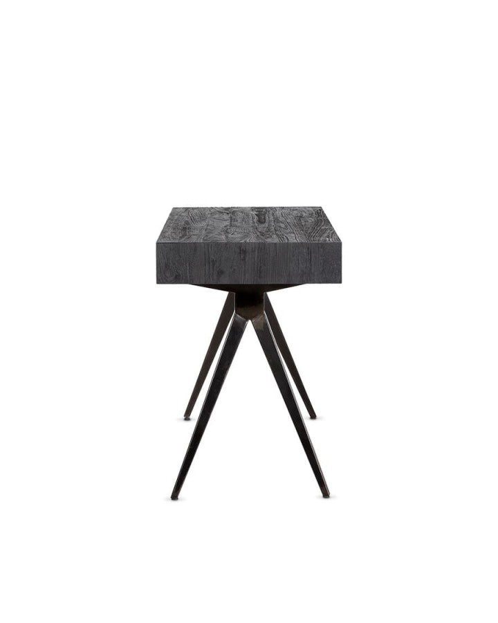 MAJESTI ЧЕРНО БЮРО 